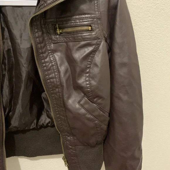 BB Winter jacket - Picture 4 of 10